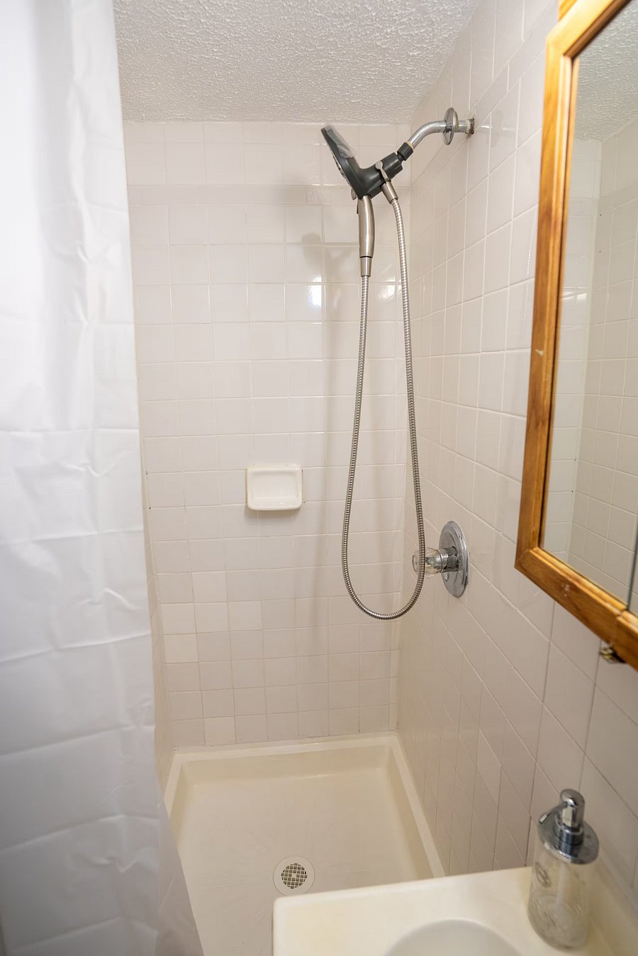Furnished Finder property 1052984_1 photo 23