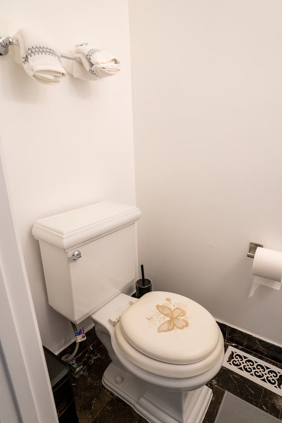 Furnished Finder property 1052984_1 photo 24