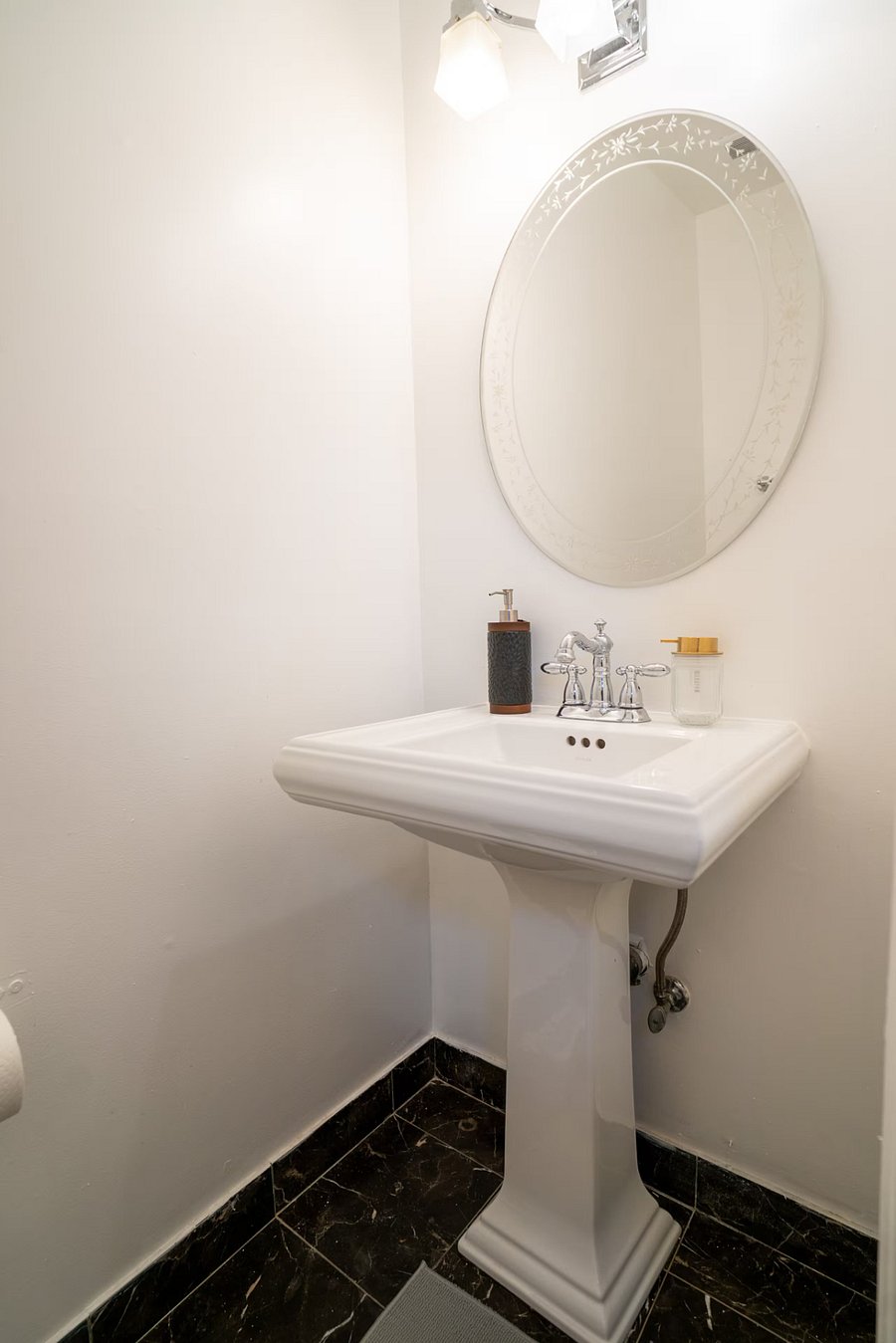 Furnished Finder property 1052984_1 photo 25