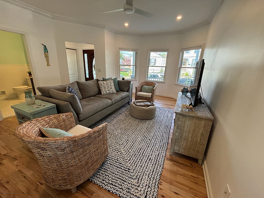 Furnished Finder property 1052989_1 photo 3