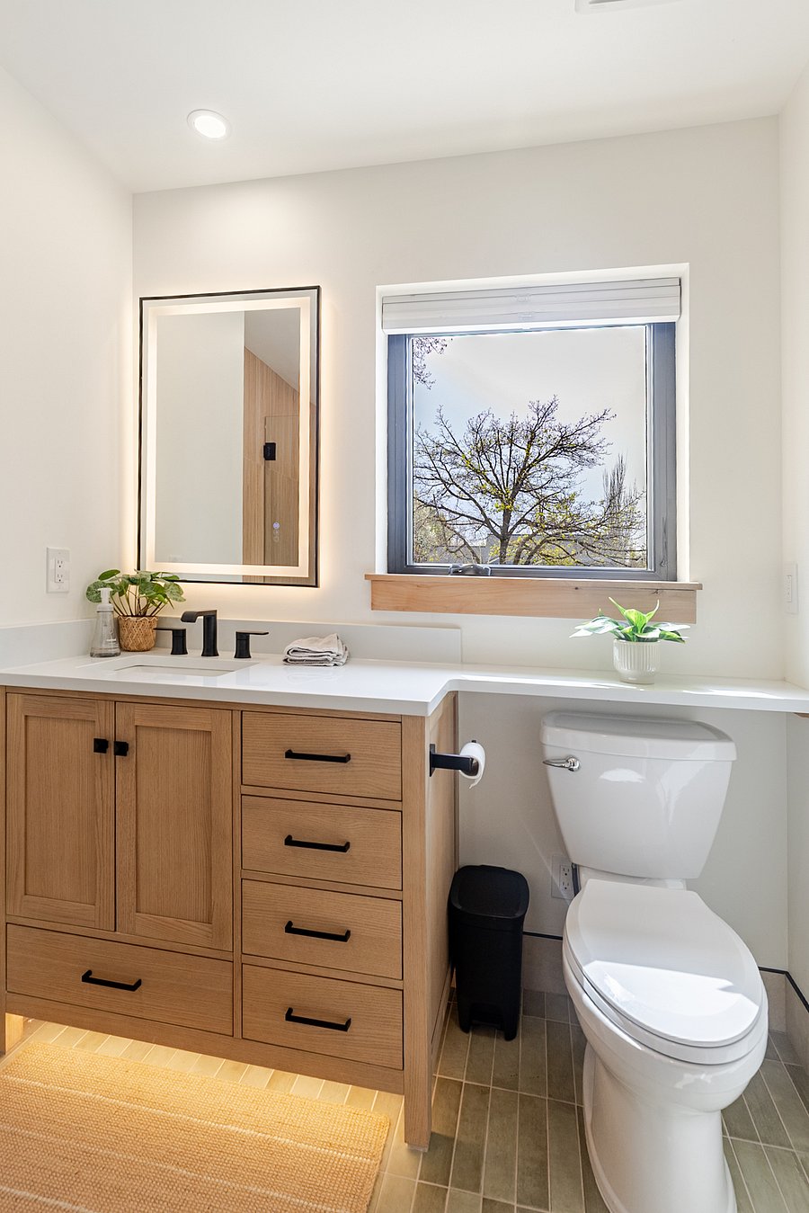 Upstairs guest bathroom 2