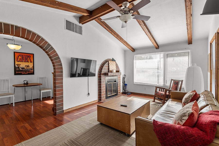 Furnished Finder property 1052998_1 photo 2