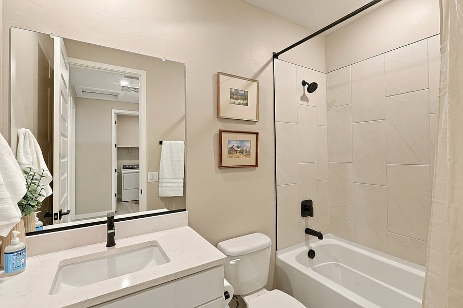 Furnished Finder property 1053009_1 photo 25