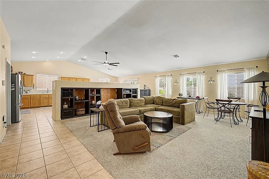 Furnished Finder property 1053055_1 photo 4
