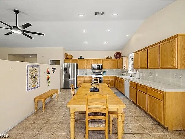 Furnished Finder property 1053055_1 photo 6