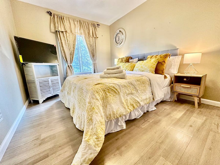 Furnished Finder property 1053060_1 photo 1