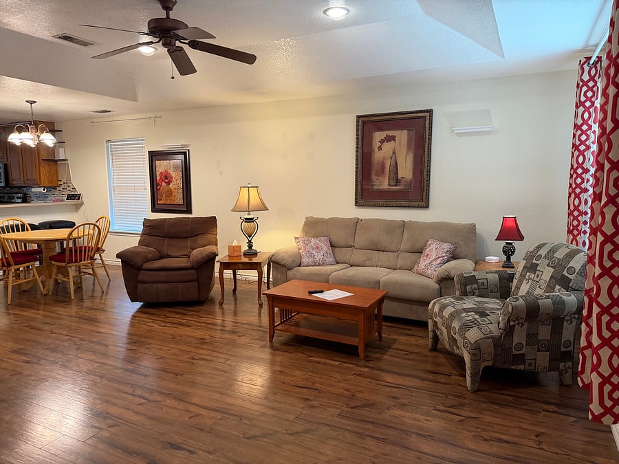 Furnished Finder property 1053070_1 photo 3