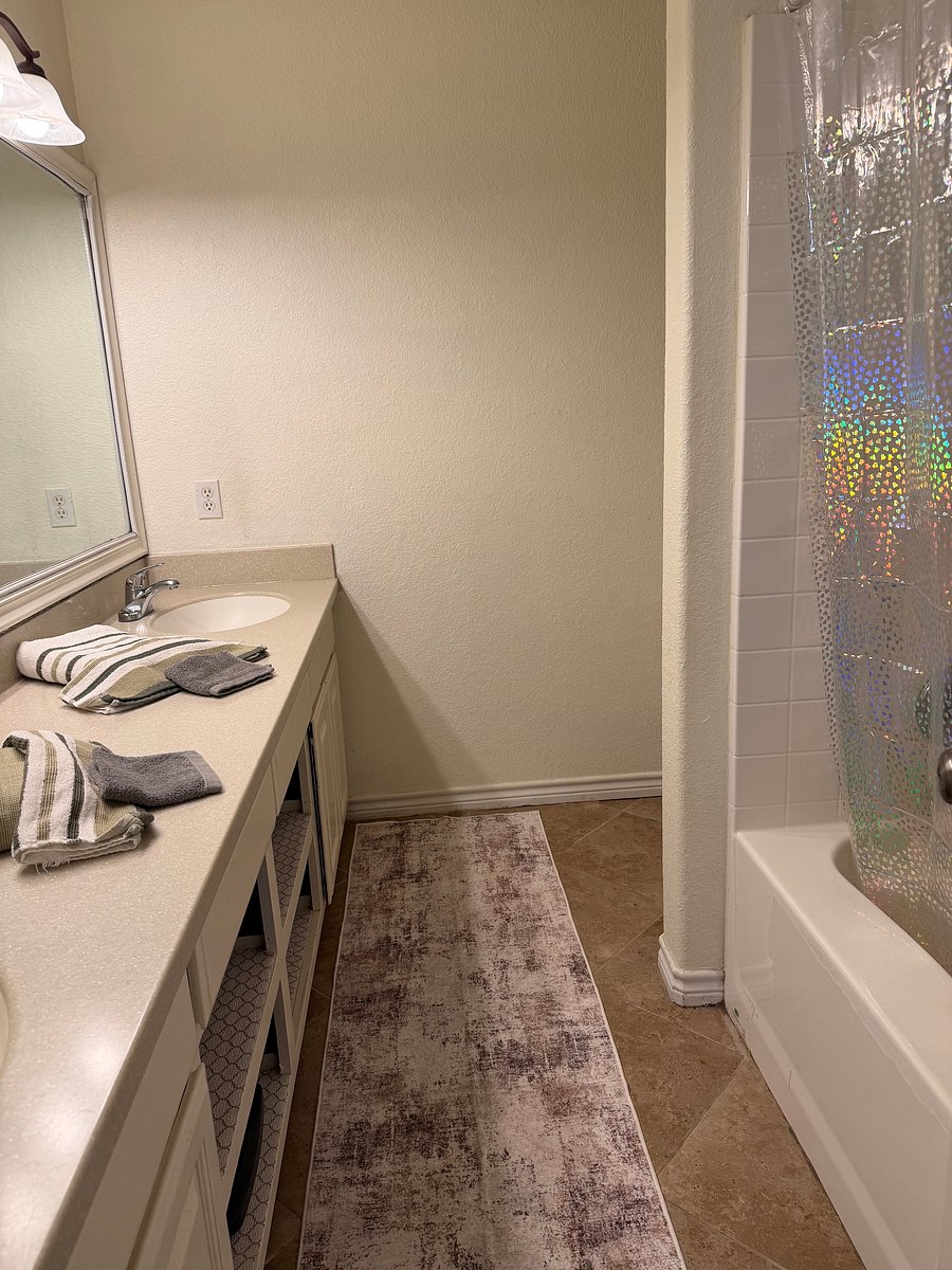 Furnished Finder property 1053070_1 photo 10
