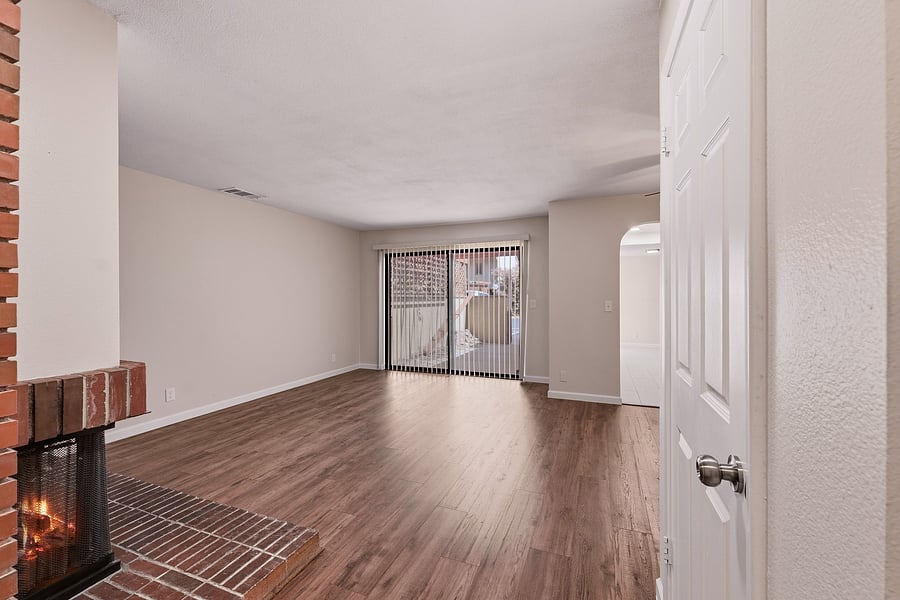Furnished Finder property 1053107_1 photo 2