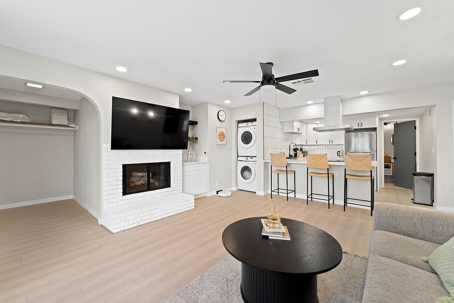 Furnished Finder property 1053112_1 photo 2