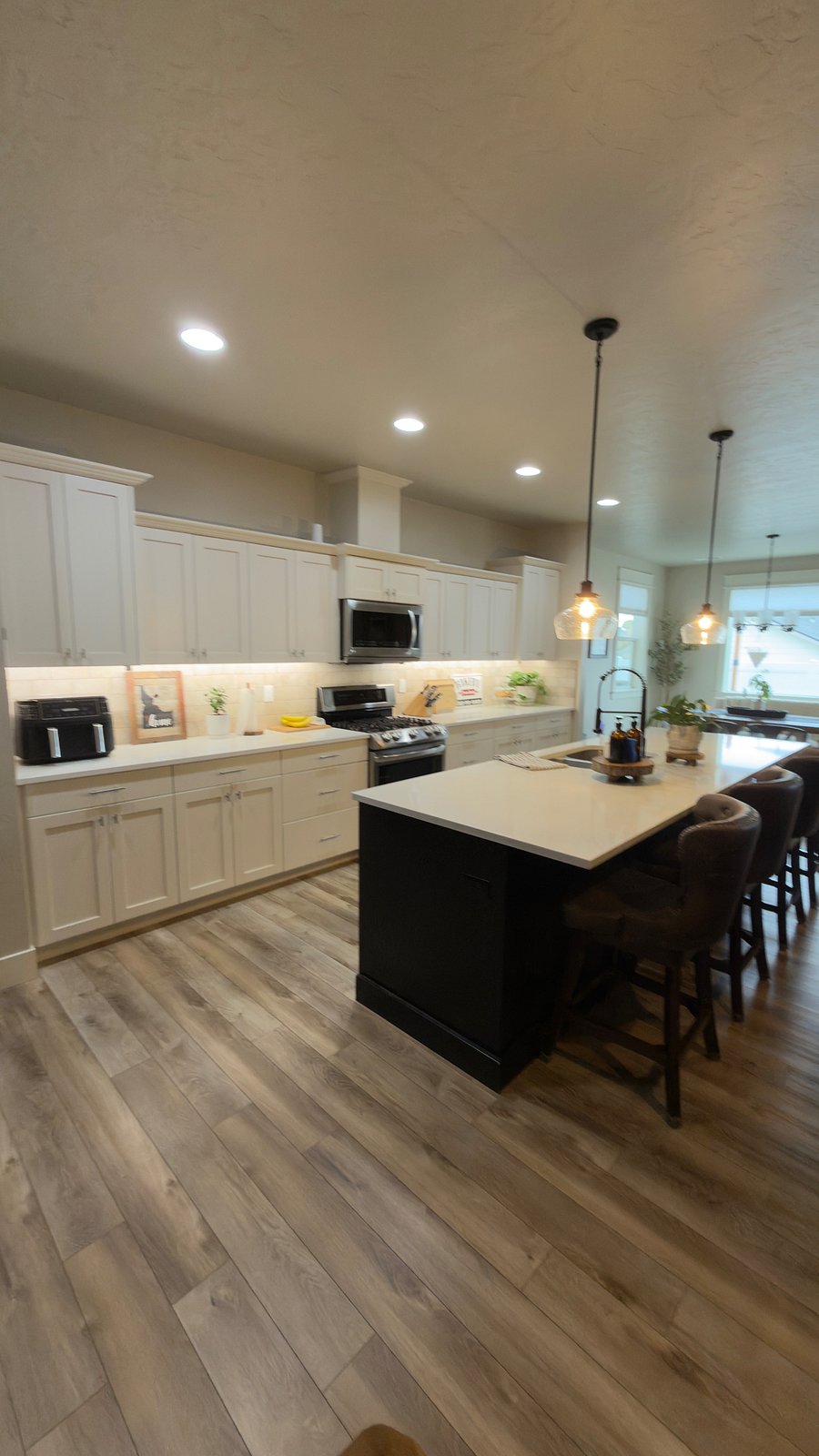 Furnished Finder property 1053121_1 photo 9