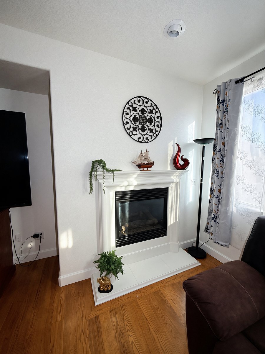 Electric fireplace