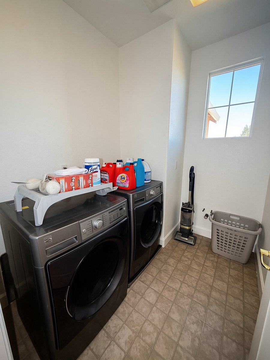 Laundry room (2nd floor - adjacent to the bathroom)
