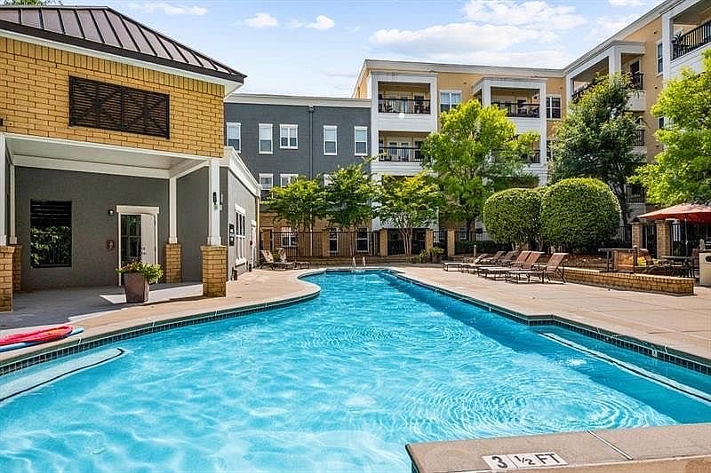 Furnished Finder property 1053157_1 photo 25