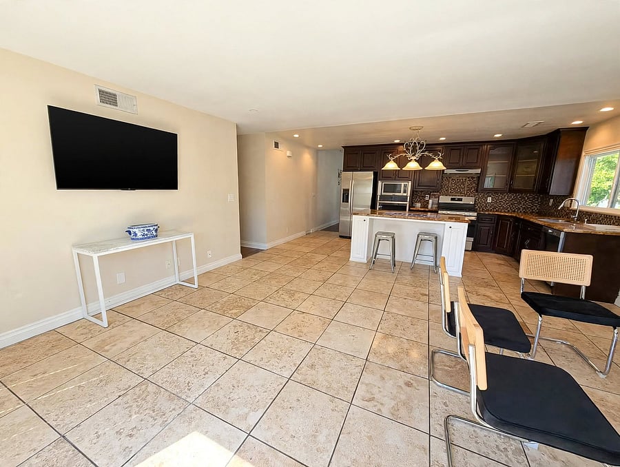 Furnished Finder property 1053171_1 photo 8