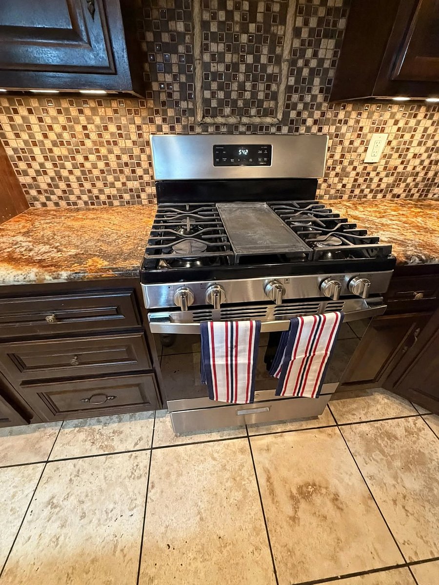 Furnished Finder property 1053171_1 photo 9