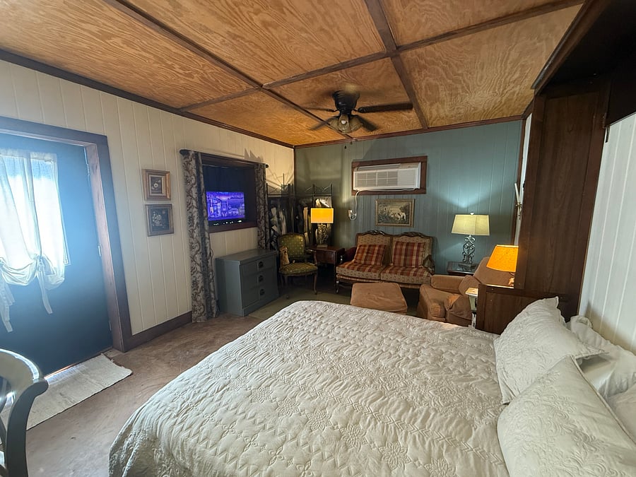 Furnished Finder property 1053182_1 photo 8