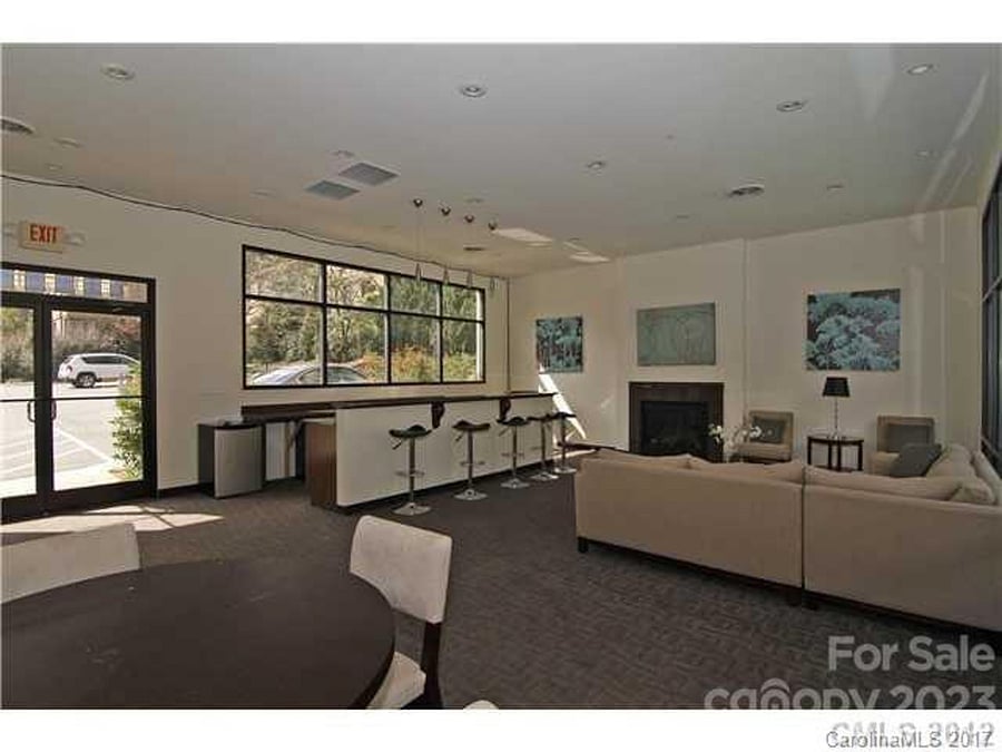 Furnished Finder property 1053184_1 photo 16