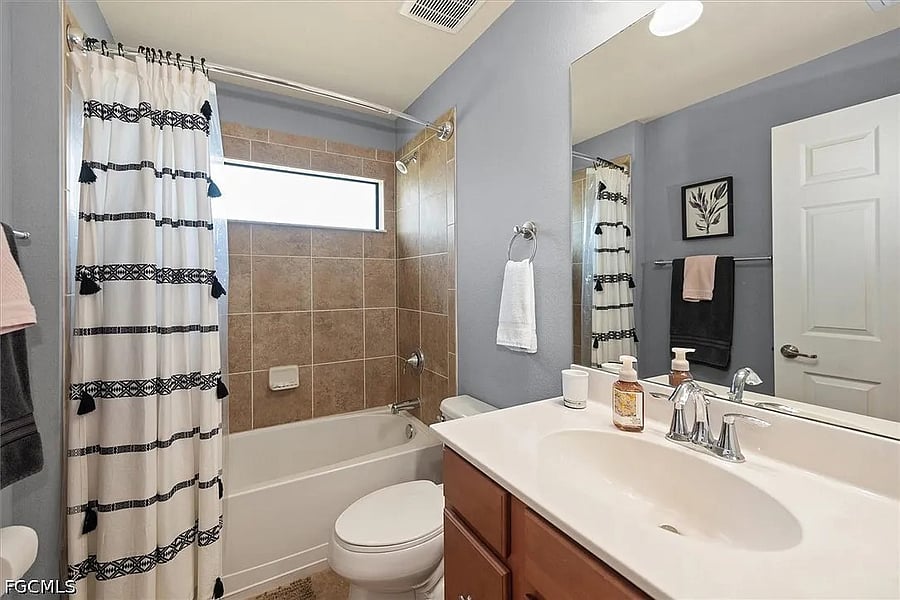 Furnished Finder property 1053193_1 photo 11
