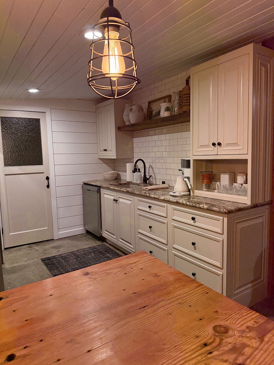 Furnished Finder property 1053200_1 photo 12