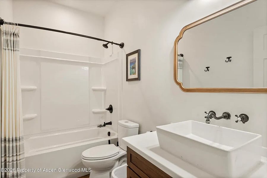 Furnished Finder property 1053209_1 photo 18