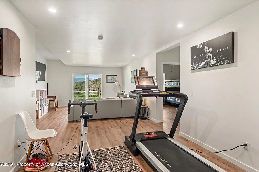 Furnished Finder property 1053209_1 photo 19