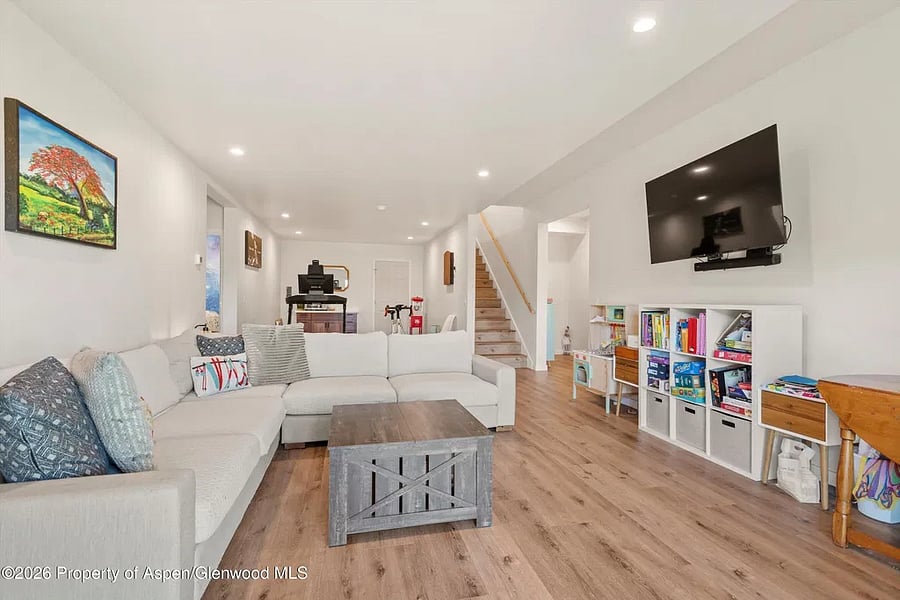Furnished Finder property 1053209_1 photo 20
