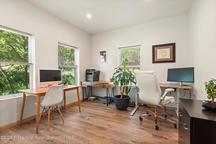Furnished Finder property 1053209_1 photo 16