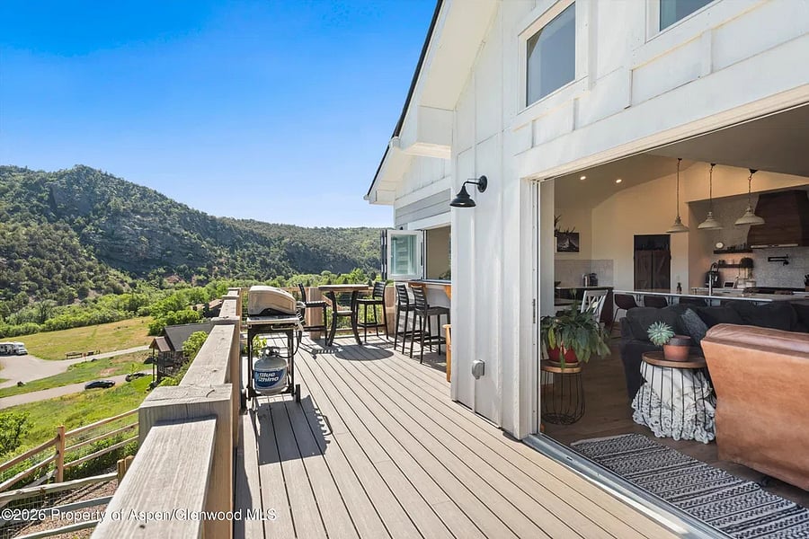 Furnished Finder property 1053209_1 photo 12