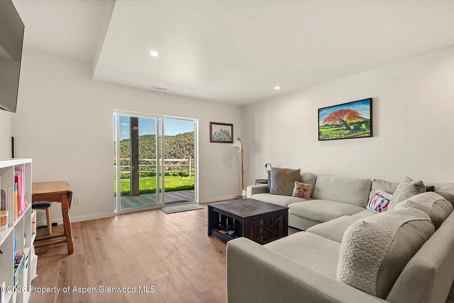 Furnished Finder property 1053209_1 photo 26