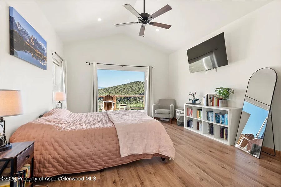 Furnished Finder property 1053209_1 photo 5