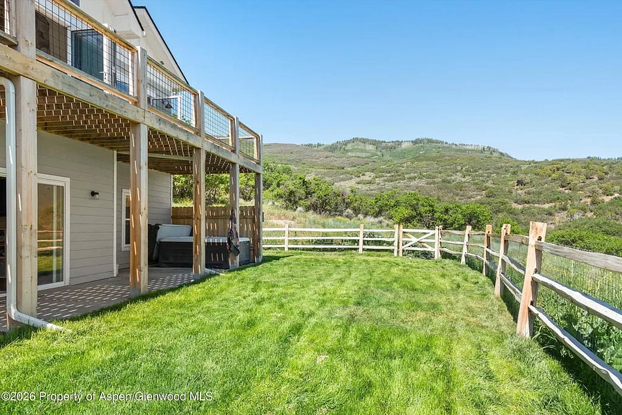 Furnished Finder property 1053209_1 photo 32