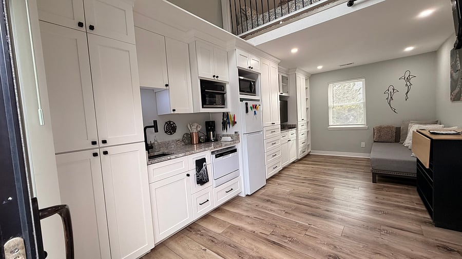 Just showing the space with the kitchen island moved to the side.