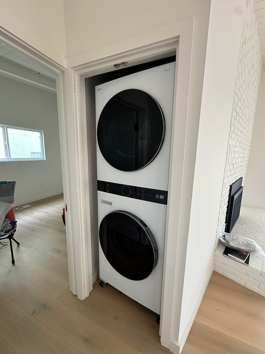 Furnished Finder property 1053227_1 photo 22