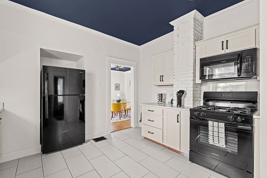 The upgraded gas range is a nice amenity!