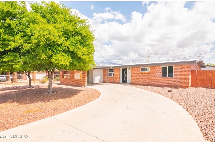 Furnished Finder property 1053245_1 photo 24