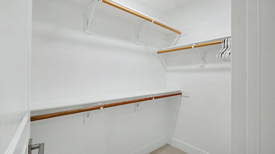 Furnished Finder property 1053246_1 photo 35