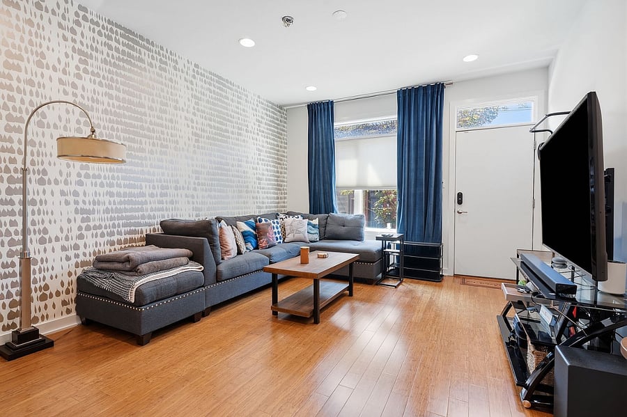 Furnished Finder property 1053247_1 photo 2