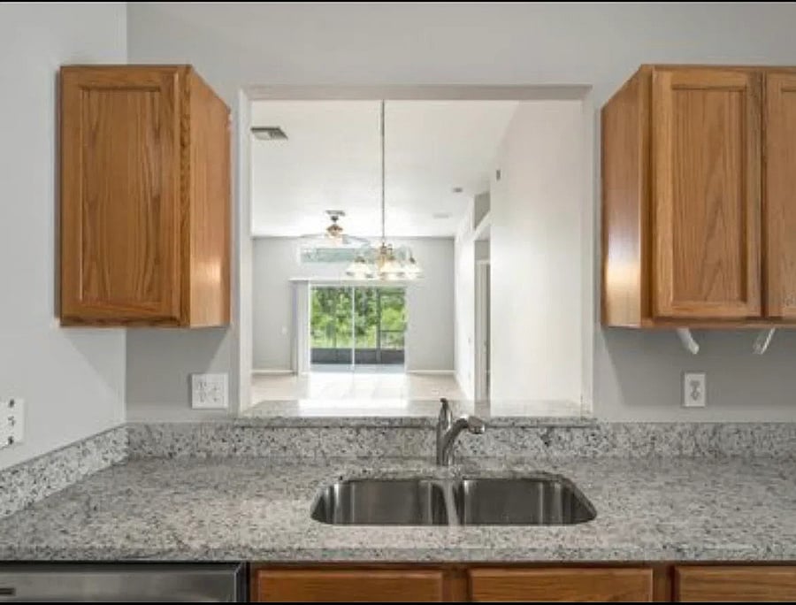 Furnished Finder property 1053251_1 photo 6