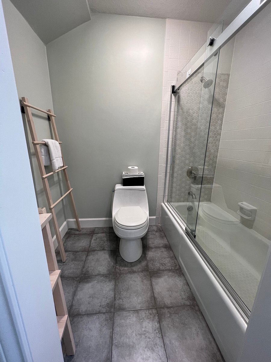 Furnished Finder property 1053253_1 photo 16