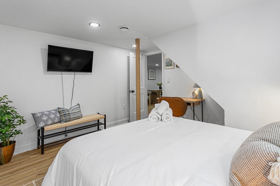 Furnished Finder property 1053272_1 photo 33