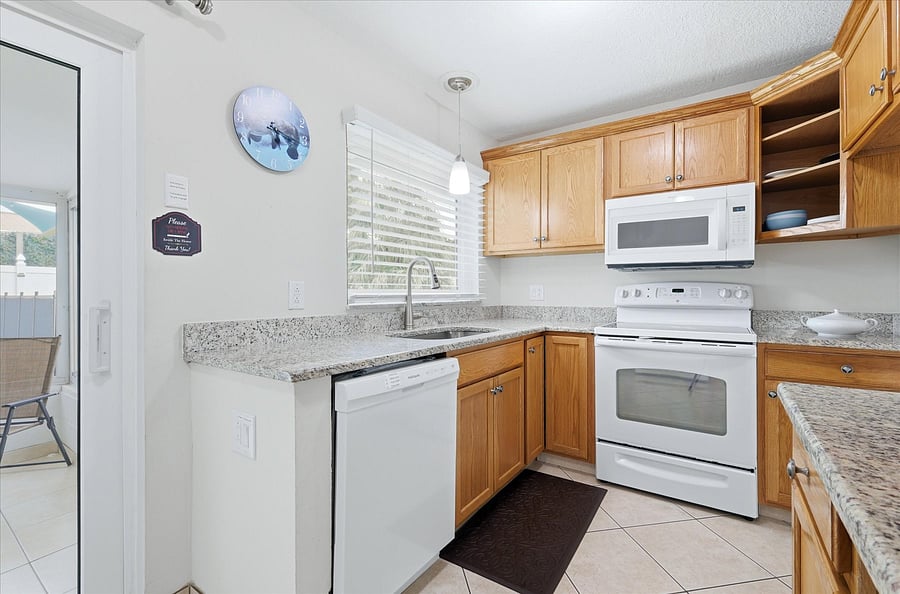 Furnished Finder property 1053275_1 photo 13
