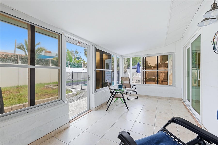 Furnished Finder property 1053275_1 photo 23