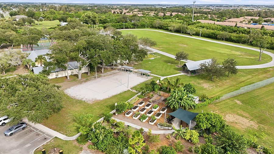 Furnished Finder property 1053275_1 photo 31