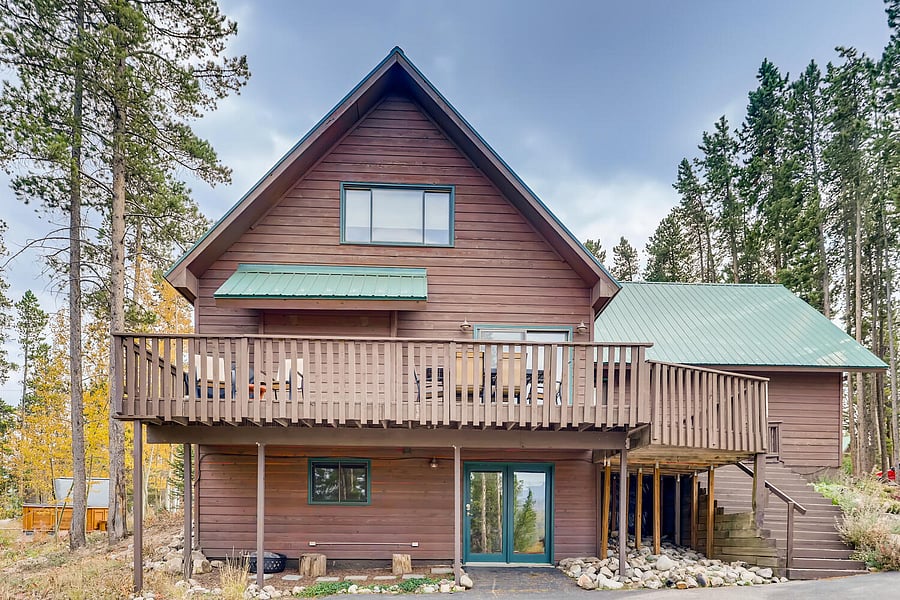Beautiful Mountian Chalet with 3 levels