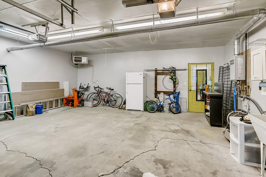 Spacious Garage