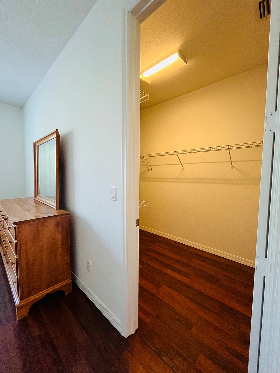 Furnished Finder property 1053331_1 photo 14