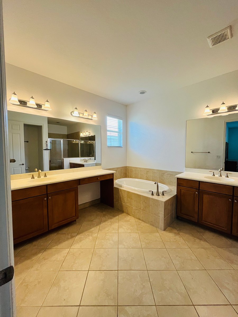 Furnished Finder property 1053331_1 photo 15