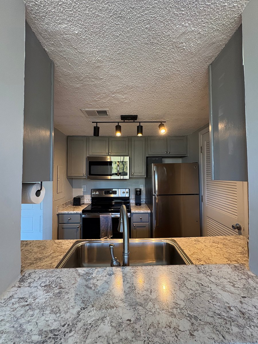 Furnished Finder property 1053351_1 photo 12