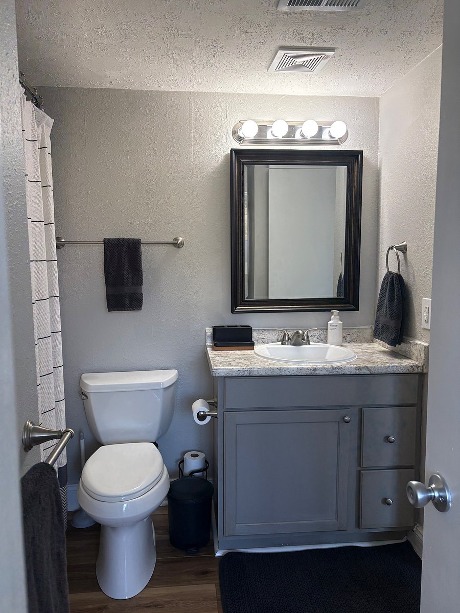 Furnished Finder property 1053351_1 photo 15